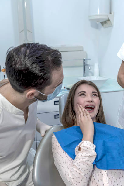 Best Urgent Tooth Repair  in St Vincent College, PA